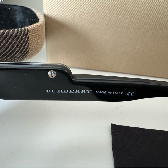 Authentic Burberry Sunglasses - Picture 7 of 8